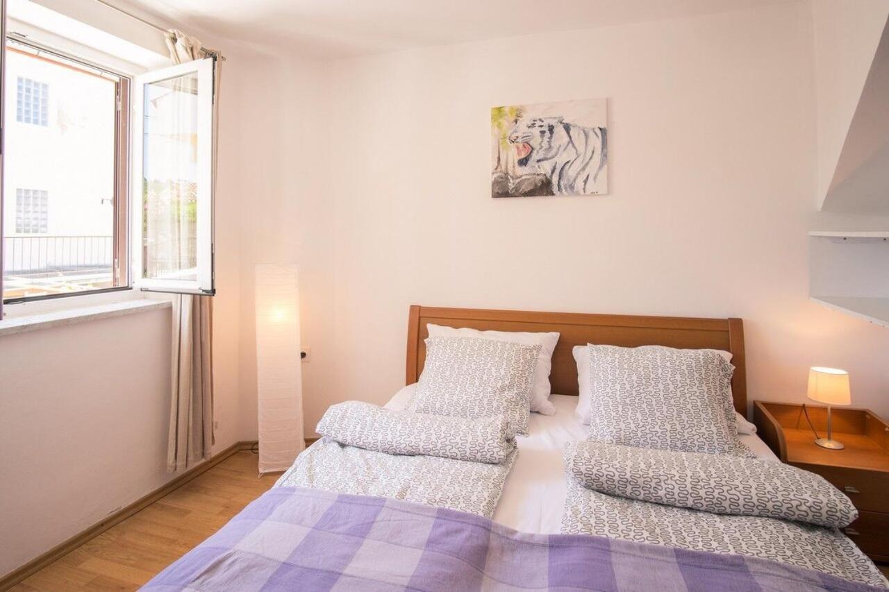 Apartment Polo Vrbnik Luaran gambar